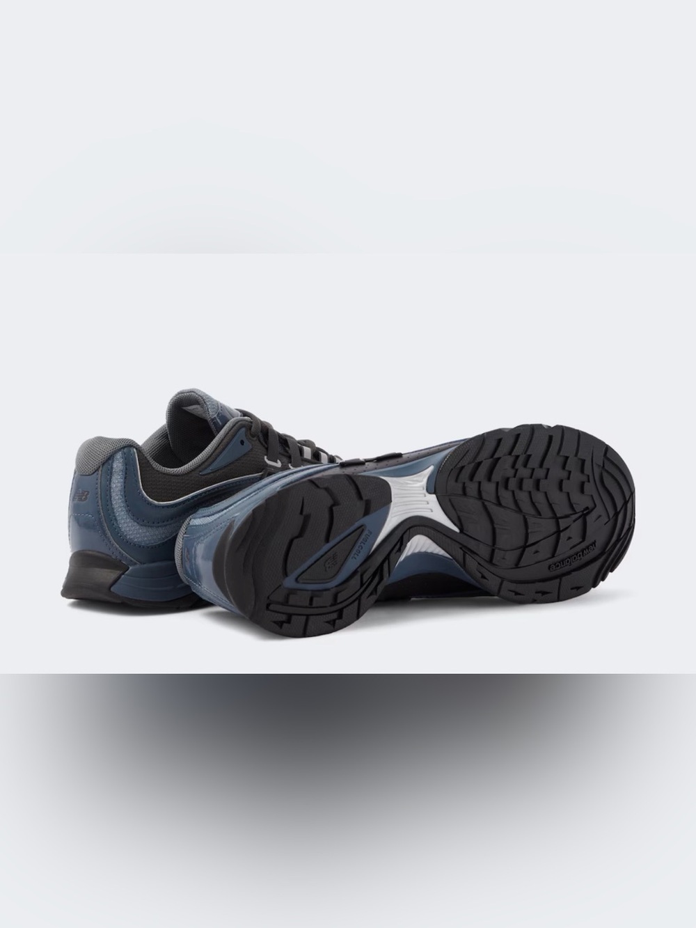NWOB New Balance Men's Black and Blue Low-Profile Sneakers Size 10 - Picture 5 of 16